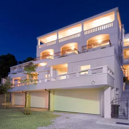 Appartement In With A Sea View, Terrace, Air Conditioning, Wifi 201-9 *