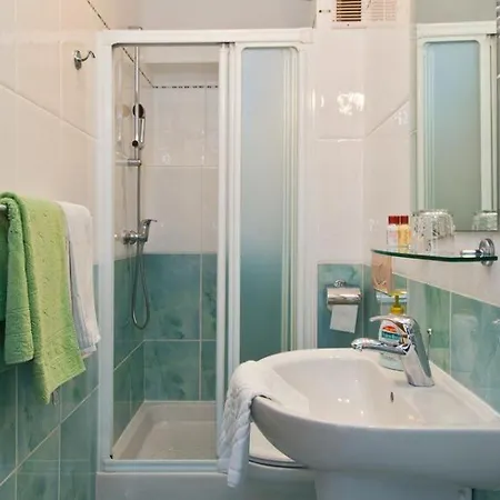 شقة In With A Sea View, Terrace, Air Conditioning, Wifi 201-9 *